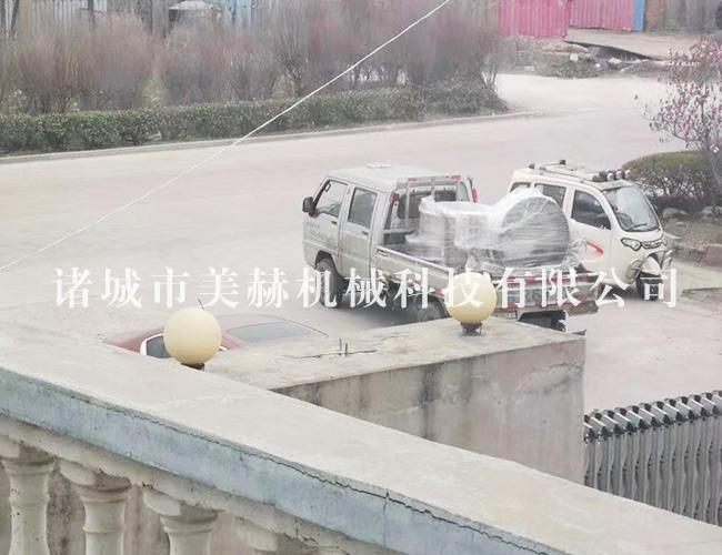 夾層鍋裝車待發貨